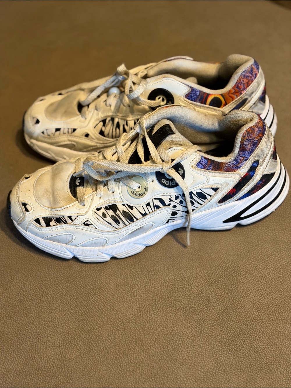 adidas Astir Butterfly Print, style GY9552, women’s US 8.5.